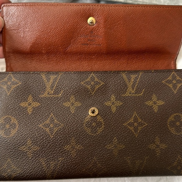 LV Sarah Long Wallet on Chain - Picture 5 of 15